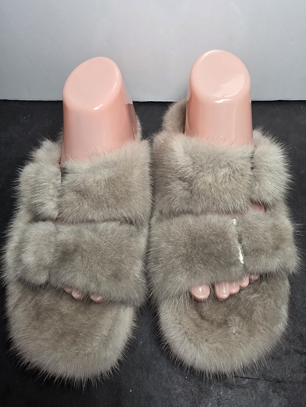 Linda Richards 100% Mink Gray Slides Size 38 Beautiful And Luxury Euc